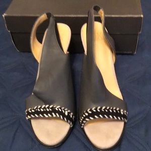 Open toe/open side pumps